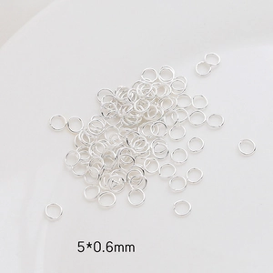 Anillas de salto plateadas 5x0,6mm para creación de joyas DIY en acero inoxidable