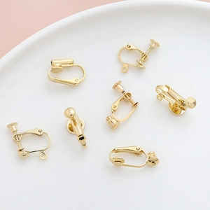 Set de siete adaptadores de pendientes de clip dorados para creación de joyas DIY