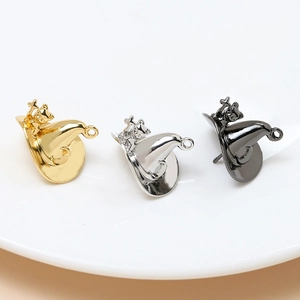 Gold-plated Halloween cat witch hat pendants in gold, silver, and black finishes