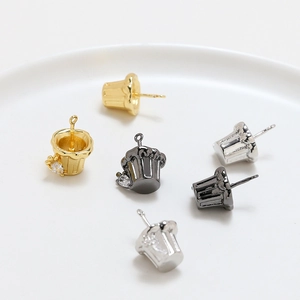 Pendentifs bijoux forme cupcake avec zircone en finitions doré, argenté et noir
