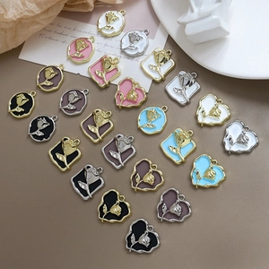 Vintage Legierung Emaille Rose Blume Anhänger Relief Herz Rund Quadratisch Floral Charms Für DIY Halskette Ohrringe Schmuckherstellung Zubehör