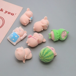 Set de 7 lindas mini figuras de cerditos rosas flocados para manualidades y DIY