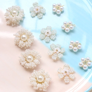 Breloques Fleur Perlée à la Main Pour Accessoires Bijoux DIY Boucles d'Oreilles Épingle à Cheveux Alliage Künstliche Perle Florale
