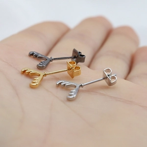 Zirkon-Rentier-Ohrstecker Set in Gold, Silber und Schwarz für festlichen Weihnachtsschmuck