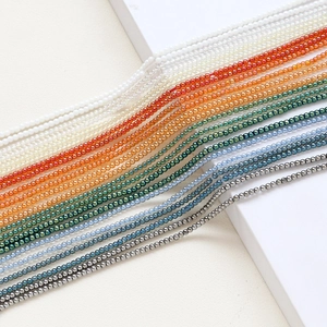 Rangs parallèles de perles de rocaille irisées de 2 mm pour bijoux DIY aux couleurs vives