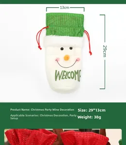 Detailansicht der Schneemann Weinflaschenhülle mit Welcome-Text und 29x13cm Maßen