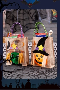 Bolsas de regalo de Halloween de arpillera con apliques de bruja y calabaza y asas a rayas