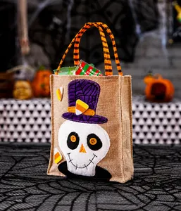 Bolsa de regalo de Halloween en yute con bordado de calavera y asa a rayas, talla 29x16cm