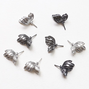 Boucles d'oreilles et breloques ailes de papillon dorées en argent et gunmetal
