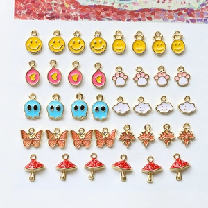 Mini Enamel Alloy Smile Face Butterfly Maple Leaf Cloud Mushroom Octopus Cat Paw Pendant Charms DIY Jewelry Making Accessories