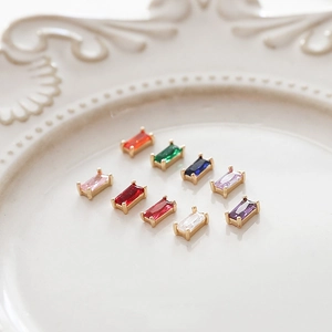 Colgantes rectangulares de circón y cobre chapado en oro para joyería DIY en varios colores