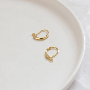 Paire de crochets d'oreilles dormeuses plaqués or 14 carats pour création de bijoux