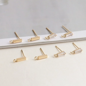 8 clous d'oreilles dorés avec zircone et boucles pour la création de bijoux DIY et artisanat