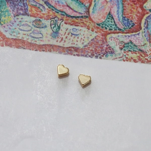 Puce d'oreille cœur en or 14k poli pour la création de bijoux DIY et d'accessoires faits main
