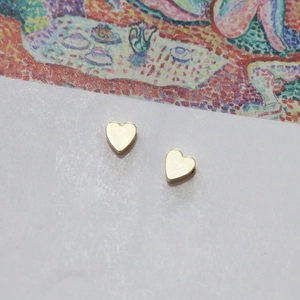 Boucles d'oreilles cœur en plaqué or 14k polies pour la création de bijoux DIY