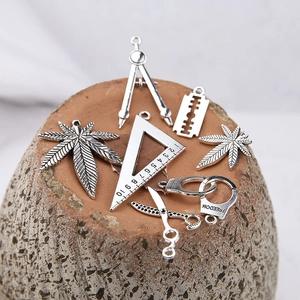 Alloy Antique Silver Tool Pendants DIY Jewelry Making Accessories For Necklace Bracelet Scissors Pistol Ruler Compass Leaf Handcuff Charms