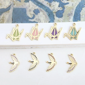 DIY Schmuckanhänger Set mit Origami-Kranichen und Vögeln in verschiedenen Farben