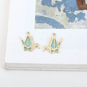 Emaille Origami Kranich Anhänger mit Goldrand für DIY Schmuckherstellung und Ohrringe
