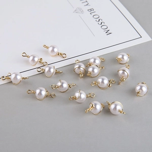 18K vergoldeter Tropfenperlen-Anhänger mit Drahtwicklung-Blumenkappe für DIY-Schmuck