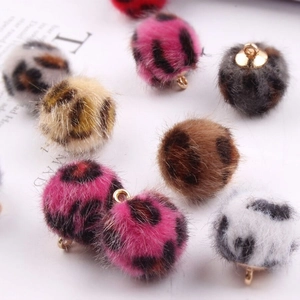 Luipaardprint Kunstbont Pompon Hangers Met Legering Kap Zachte Pluche Bal Charms Voor DIY Oorbellen Sieraden Maken Accessoire