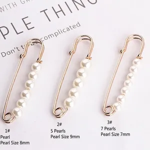 Drei elegante goldene Perlenbroschen mit 7-9mm Perlen für Pullover und Schals