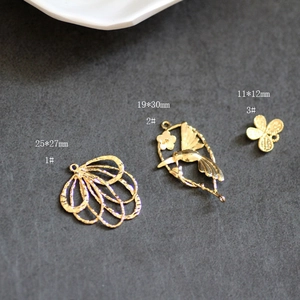 Détails de pendentifs en cuivre doré pour bijoux DIY avec motifs d'oiseaux et de fleurs