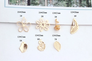 Détails de 7 pendentifs fleurs et feuilles dorés pour boucles d'oreilles DIY avec dimensions