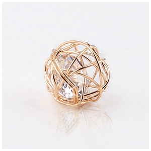 Colgante de joyería nido de pájaro dorado con cristal de circón y diseño de hilos metálicos