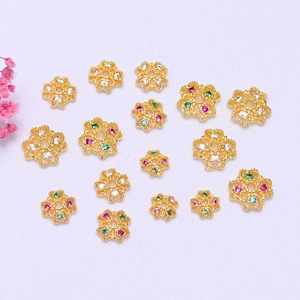 Distanziatori a trifoglio placcati oro 14K con zirconi per gioielli fai da te