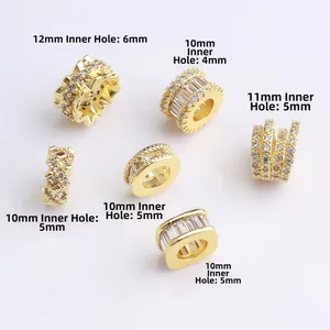 Dettaglio dei distanziatori in oro 14K con micro-zirconi per la creazione di bracciali fai da te