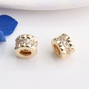 Coppia di perline distanziatrici placcate oro 14K con zirconi per braccialetti DIY