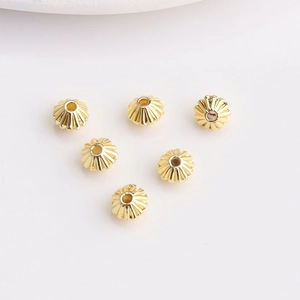 Set di sei perline distanziatrici a ingranaggio in oro 14K per la creazione di gioielli