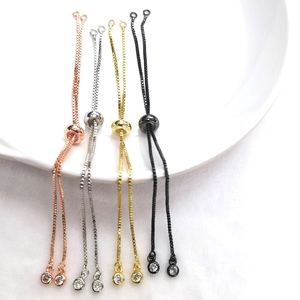 Bracciali regolabili a catena veneziana placcati oro 14K con zirconi in quattro tonalità