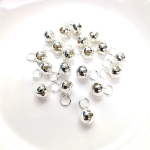 Lot de breloques cloches argentées 8mm avec crochets pour création de bijoux DIY
