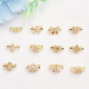 Set mit zwölf 14K vergoldeten DIY-Anhängern mit Zirkonia für die Schmuckherstellung