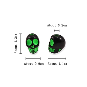 Perles tête de mort en acrylique pour bijoux DIY avec détails vert fluo et dimensions