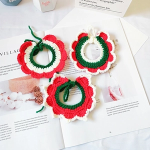 Handmade Crochet Pet Christmas Collar Woolen Yarn Floral Cat Dog Bib Adjustable Scalloped Festive Neckband Decoration