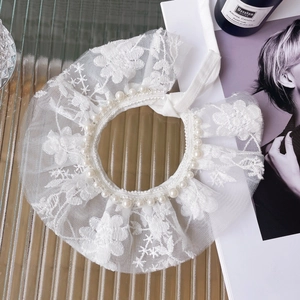 Elegant white lace pet collar with floral embroidery and pearls for cats and small dogs