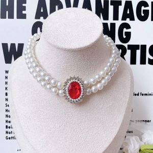 Double-layer pearl pet necklace with vintage red gemstone pendant for cats and dogs