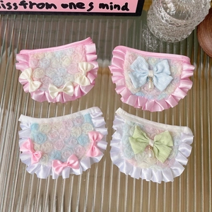Bavoirs mignons en dentelle avec volants et nœuds pour chats et petits chiens