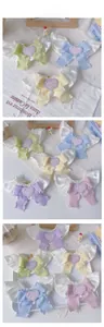 Details von Haustier-Spitzenhalsband mit Perlen und bunten Love Cookie Schleifen