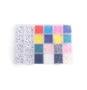 Kit bijoux DIY détaillé 24 grilles avec perles alphabet, perles de rocaille et argile