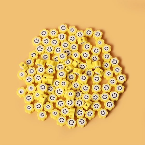 Perles de tournesol jaunes en pâte polymère avec smiley pour la création de bijoux DIY