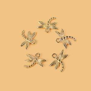 Set van 5 gouden libelle hangers met gedetailleerde vleugels voor DIY sieraden maken