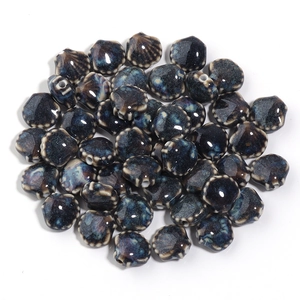 Perle in ceramica smaltata blu con bordi bianchi ondulati per bracciali fai-da-te