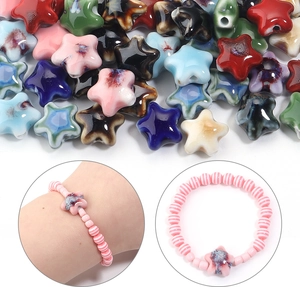 Détails de perles étoiles en céramique colorée avec glaçure pour création de bijoux DIY