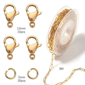 Golden DIY jewelry kit with 3M chain, lobster clasps and jump rings in close-up detail