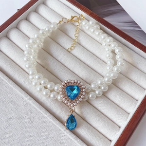 Double-layer pearl pet necklace with heart and teardrop blue crystals for dogs and cats