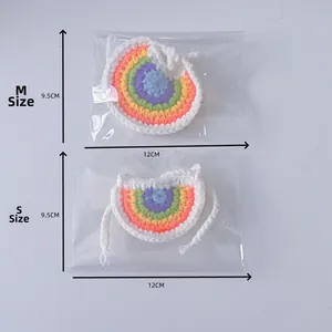 Tableau des tailles pour bonnet et bavoir arc-en-ciel crochetés pour animaux de compagnie