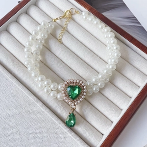 Double-layer pearl pet necklace with green heart gemstone and water drop pendant charms